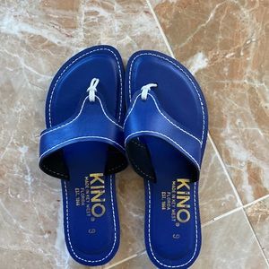 Navy blue Kino sandals